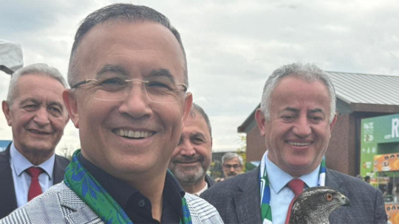 Gönüllerde iz bırakan Vali Çeber’den Ankara Rize Günleri’ne ziyaret